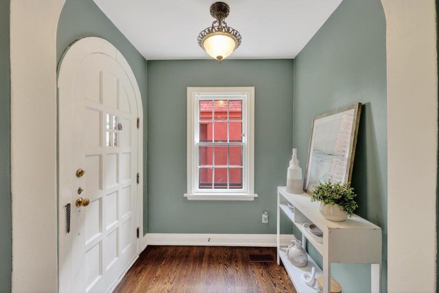1913 Regent Street, Madison, WI 53726