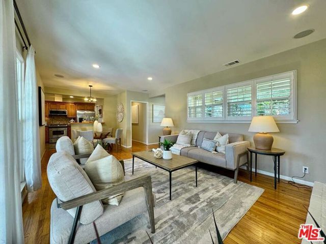 3012 Knoxville Avenue, Long Beach, CA 90808