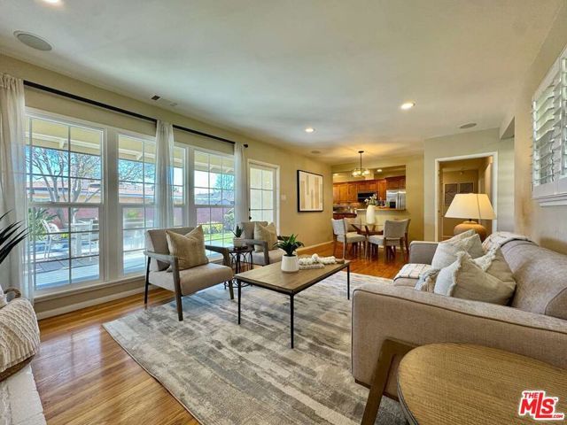 3012 Knoxville Avenue, Long Beach, CA 90808