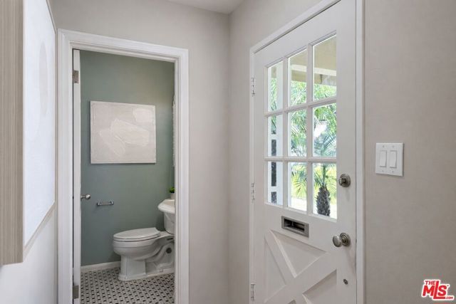 3012 Knoxville Avenue, Long Beach, CA 90808