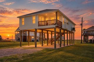 13031 Coronado Dr, Freeport, TX 77541