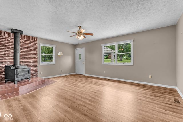 3507 S County Road 200 W, Greencastle, IN 46135