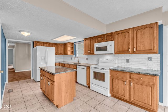 3507 S County Road 200 W, Greencastle, IN 46135