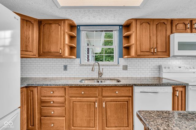 3507 S County Road 200 W, Greencastle, IN 46135