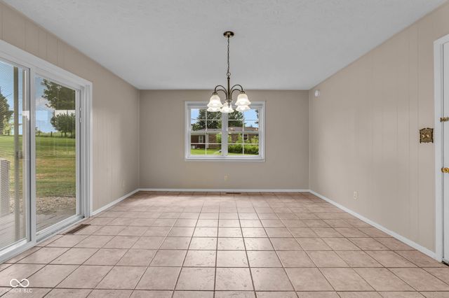3507 S County Road 200 W, Greencastle, IN 46135