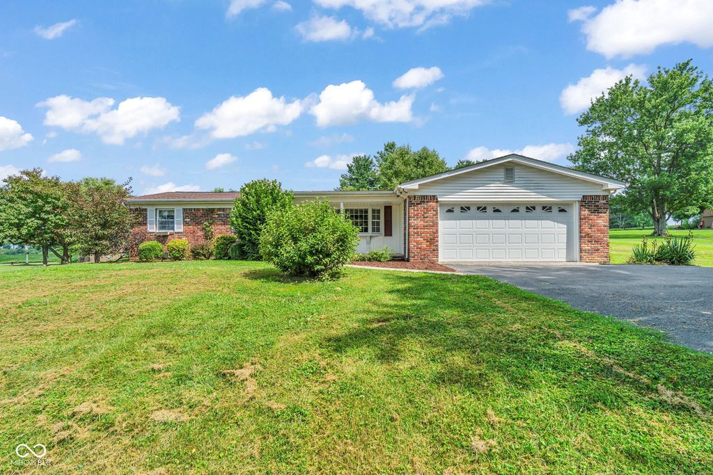 3507 S County Road 200 W, Greencastle, IN 46135