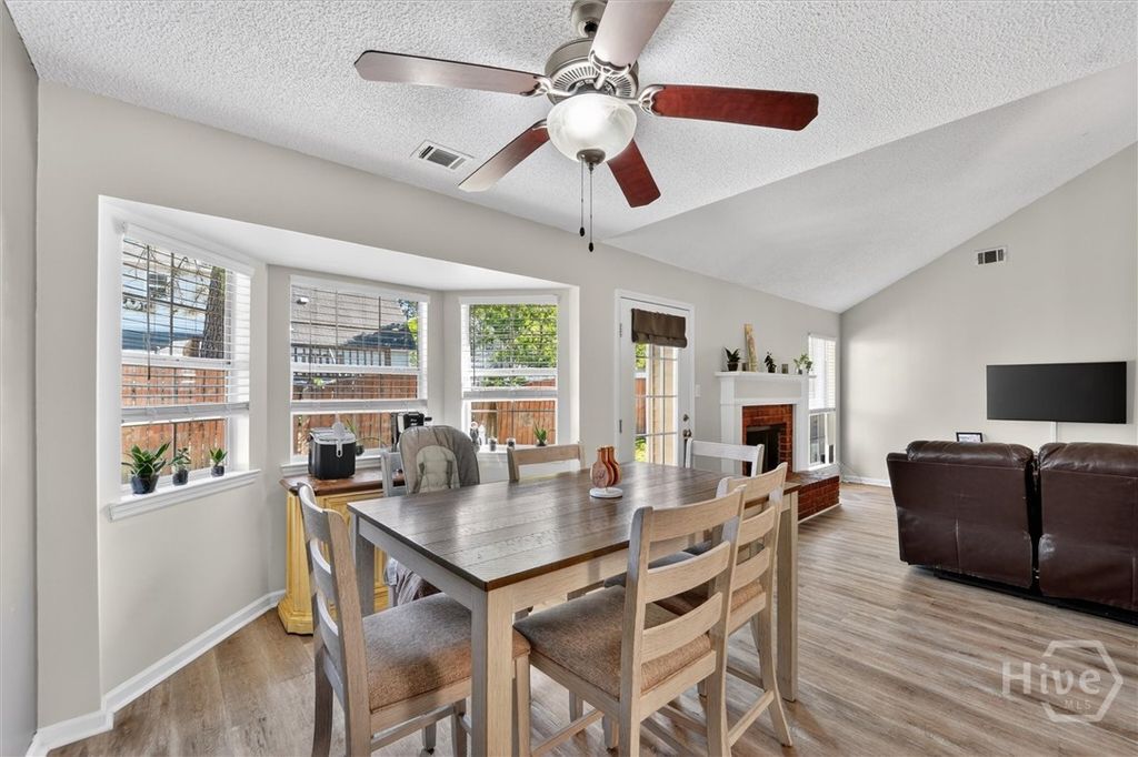 Image 11 of property listing at 126 Teal Lake Drive, Richmond Hill, GA 31324