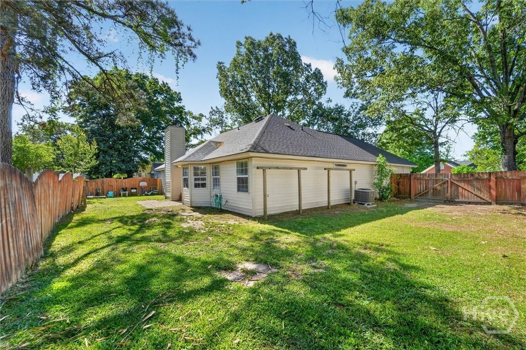 Image 24 of property listing at 126 Teal Lake Drive, Richmond Hill, GA 31324