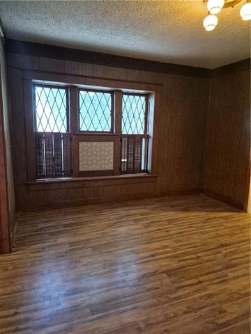 509 S Shaw Street, Richmond, MO 64085