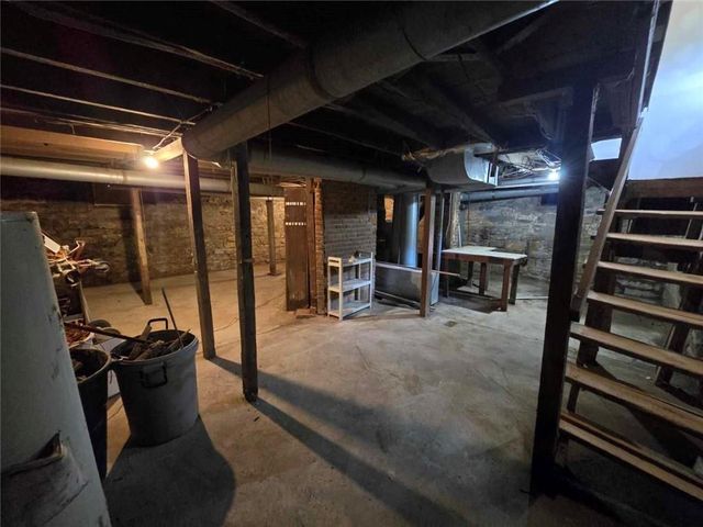 509 S Shaw Street, Richmond, MO 64085