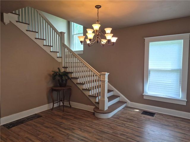 509 S Shaw Street, Richmond, MO 64085
