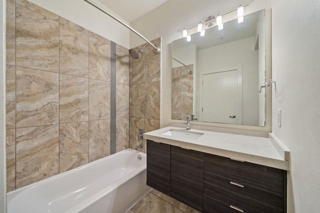 604 N Bluff DR 214, Austin, TX 78745
