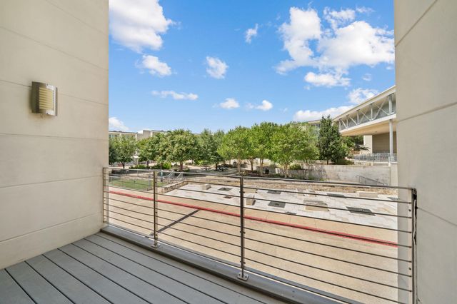 604 N Bluff DR 214, Austin, TX 78745