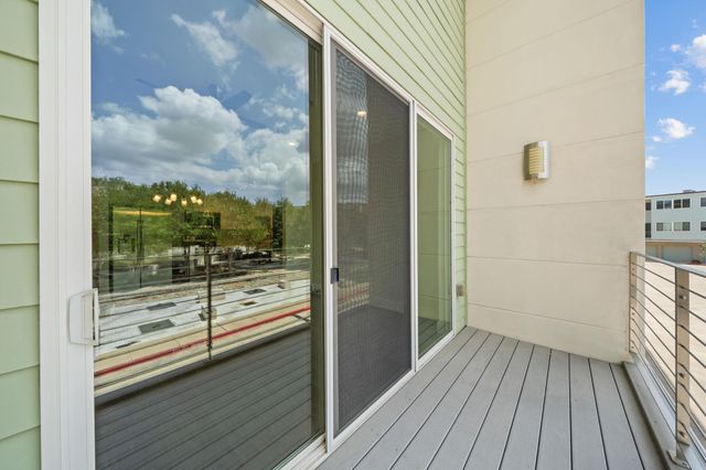 604 N Bluff DR 214, Austin, TX 78745