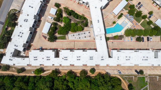 604 N Bluff DR 214, Austin, TX 78745