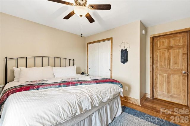 1045 Upward Way, Waynesville, NC 28785