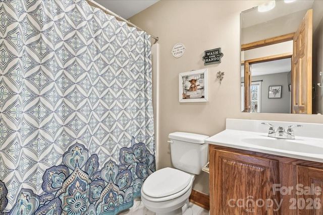1045 Upward Way, Waynesville, NC 28785