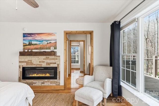 1045 Upward Way, Waynesville, NC 28785