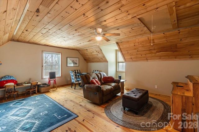 1045 Upward Way, Waynesville, NC 28785