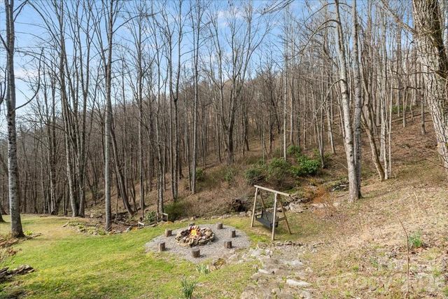 1045 Upward Way, Waynesville, NC 28785