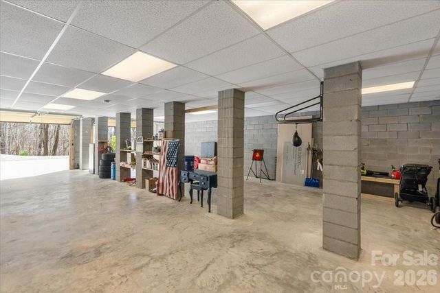 1045 Upward Way, Waynesville, NC 28785