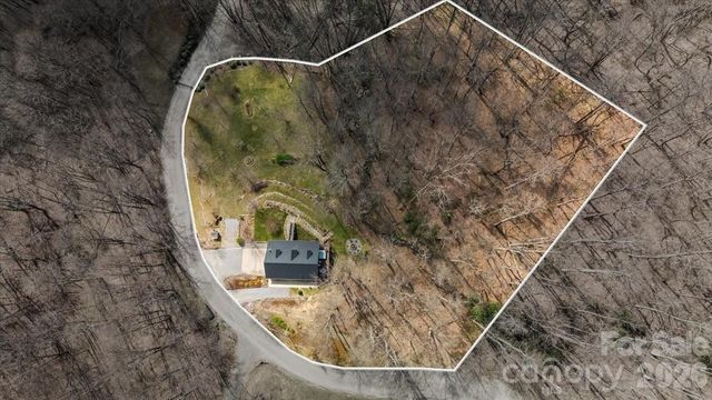 1045 Upward Way, Waynesville, NC 28785
