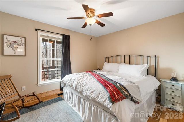 1045 Upward Way, Waynesville, NC 28785