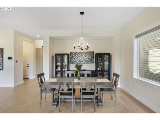 15673 Nw GOODERHAM St, Portland, OR 97229