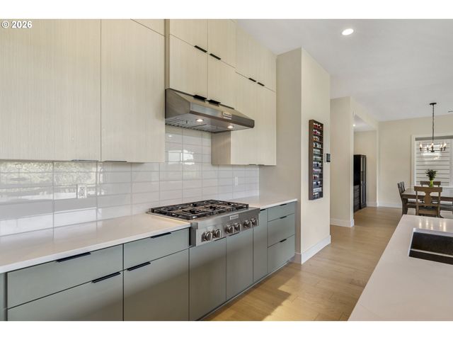 15673 Nw GOODERHAM St, Portland, OR 97229