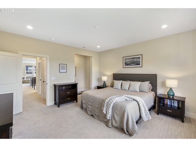 15673 Nw GOODERHAM St, Portland, OR 97229
