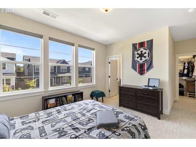 15673 Nw GOODERHAM St, Portland, OR 97229