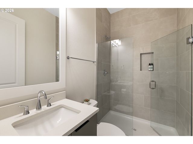 15673 Nw GOODERHAM St, Portland, OR 97229