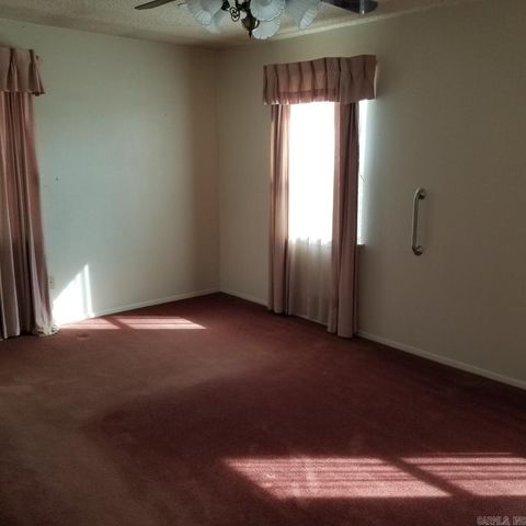 1632 Edgewood St, Malvern, AR 72104