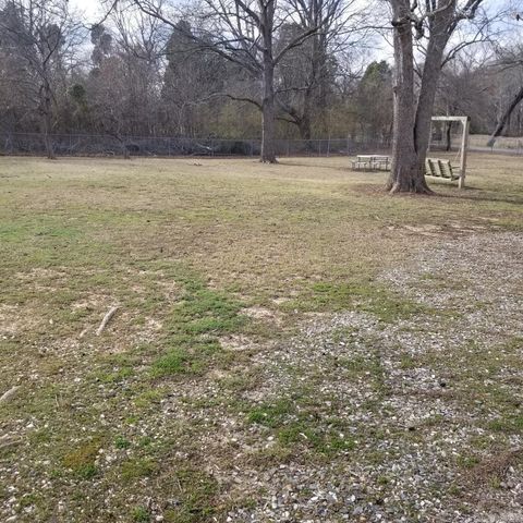 1632 Edgewood St, Malvern, AR 72104