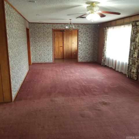 1632 Edgewood St, Malvern, AR 72104