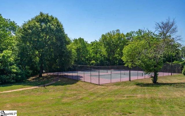 925 Cleveland Street # 240, Greenville, SC 29601
