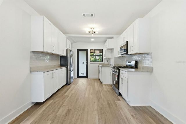 1326 13TH AVENUE S, St Petersburg, FL 33705