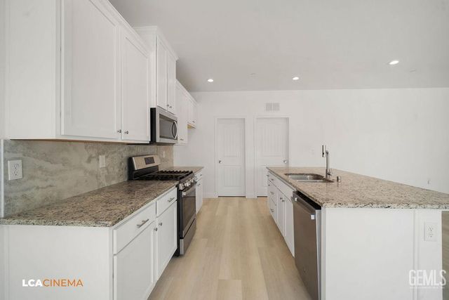 8321 Kowa Street, Bakersfield, CA 93314