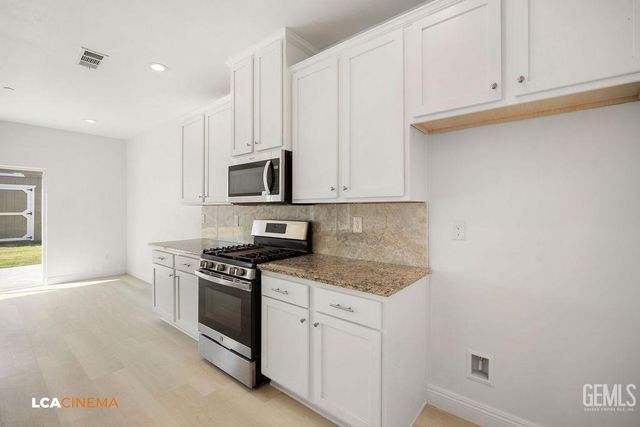 8321 Kowa Street, Bakersfield, CA 93314