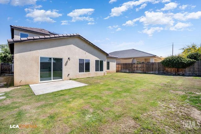 8321 Kowa Street, Bakersfield, CA 93314