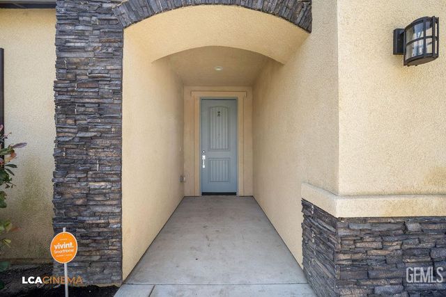 8321 Kowa Street, Bakersfield, CA 93314