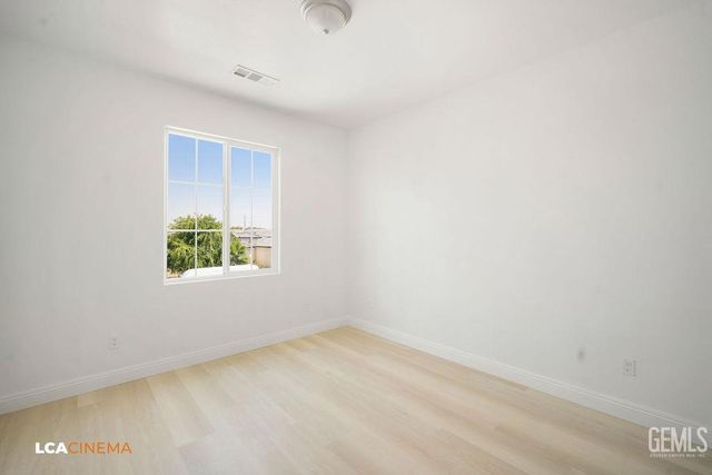 8321 Kowa Street, Bakersfield, CA 93314