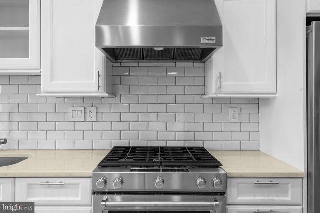 1227 OWEN PL NE, Washington, DC 20002