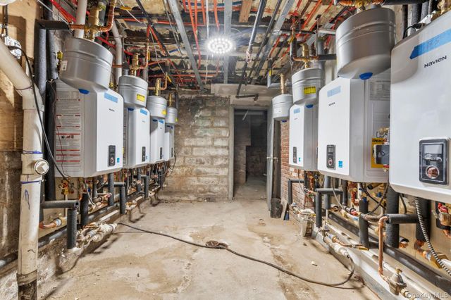 288 Woodworth Avenue, Yonkers, NY 10701