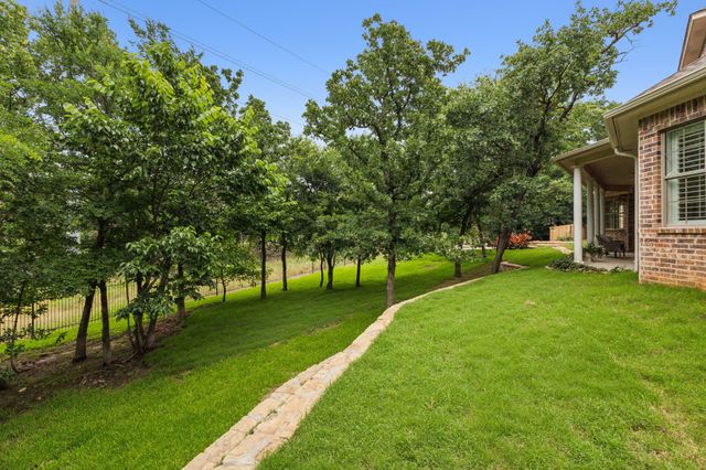 549 Round Hollow Lane, Southlake, TX 76092