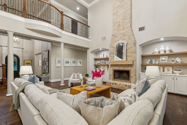 549 Round Hollow Lane, Southlake, TX 76092