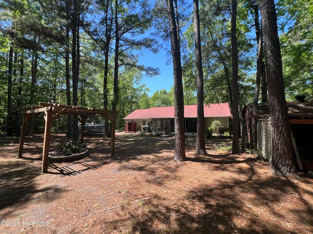 106 Marcil Lane, Hampstead, NC 28443
