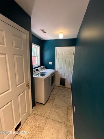 106 Marcil Lane, Hampstead, NC 28443