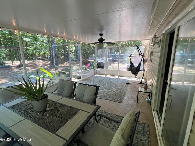 106 Marcil Lane, Hampstead, NC 28443