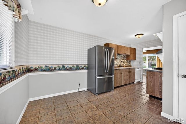 37 Oxbow Road, St Peters, MO 63376